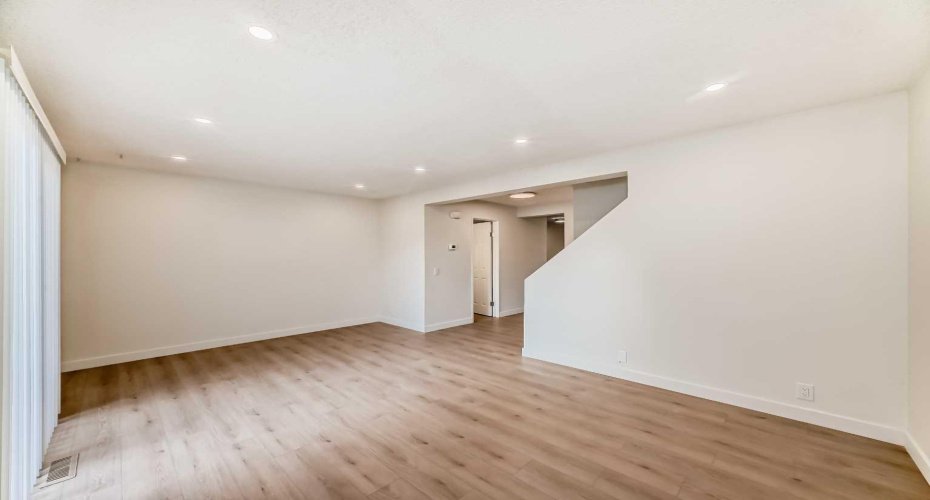 1515 Falconridge Drive, Calgary, Alberta T3J 1J8, 3 Bedrooms Bedrooms, ,2 BathroomsBathrooms,Residential,For Sale,Falconridge,A2239322