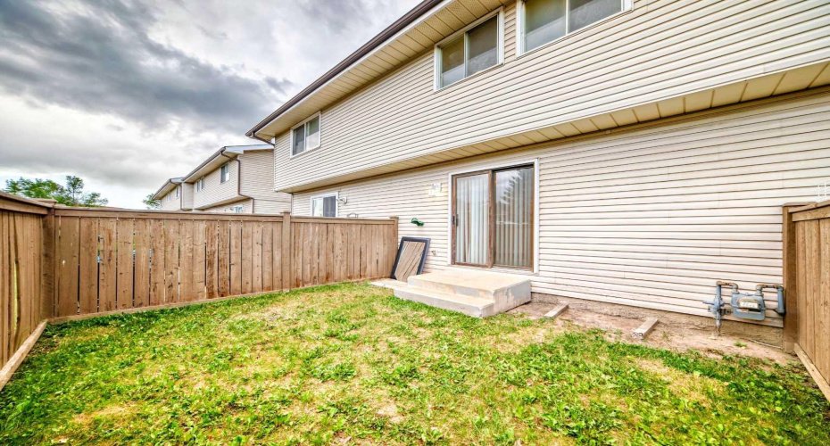 1515 Falconridge Drive, Calgary, Alberta T3J 1J8, 3 Bedrooms Bedrooms, ,2 BathroomsBathrooms,Residential,For Sale,Falconridge,A2239322