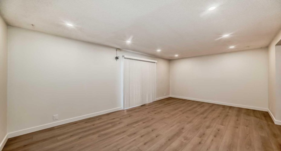 1515 Falconridge Drive, Calgary, Alberta T3J 1J8, 3 Bedrooms Bedrooms, ,2 BathroomsBathrooms,Residential,For Sale,Falconridge,A2239322