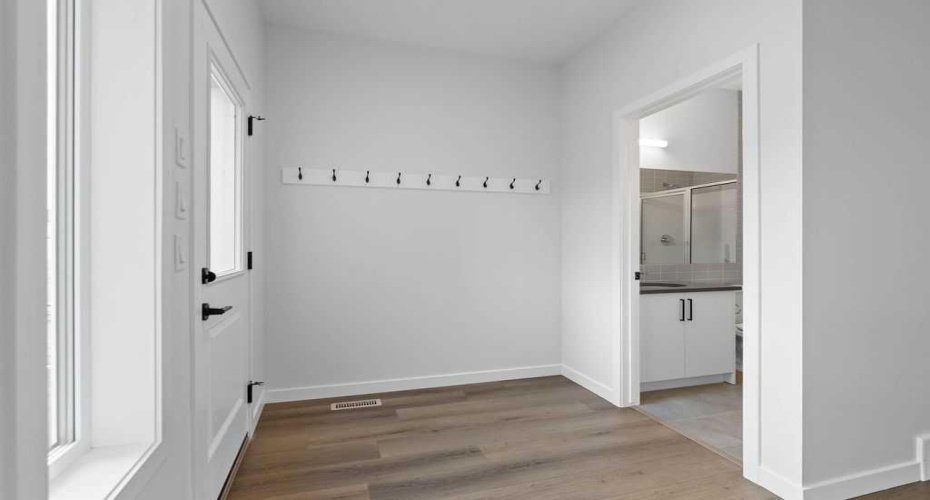 990 Chinook Winds Meadow, Airdrie, Alberta T4B 5R1, 4 Bedrooms Bedrooms, ,3 BathroomsBathrooms,Residential,For Sale,Chinook Winds,A2239358