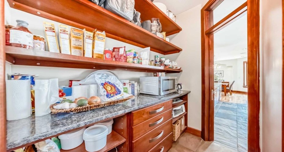 6403 32 Avenue, Camrose, Alberta T4V 4X3, 4 Bedrooms Bedrooms, ,3 BathroomsBathrooms,Residential,For Sale,32,A2238322