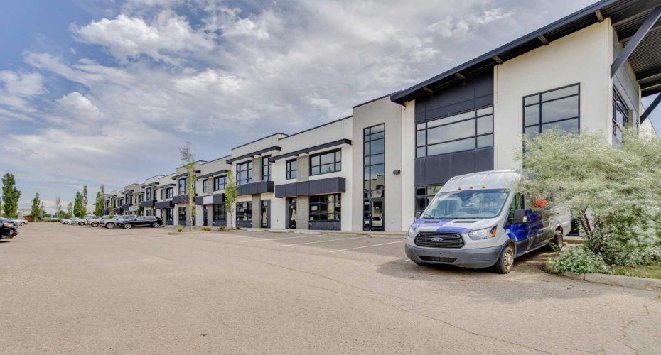400 Mackenzie Boulevard, Fort McMurray, Alberta T9H4C4, ,Commercial,For Sale,Mackenzie,A2239319