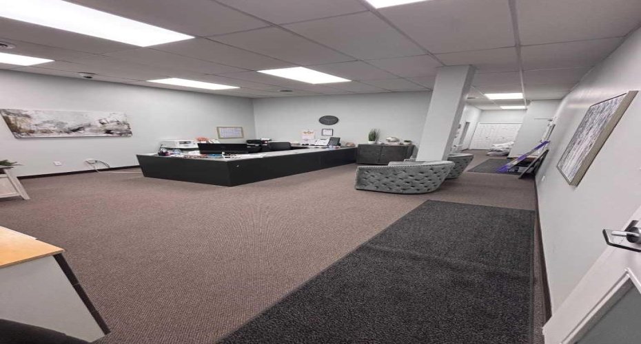 524 2 Street, Medicine Hat, Alberta T1A 0C6, ,Commercial,For Sale,Rellim Building,2,A2239826