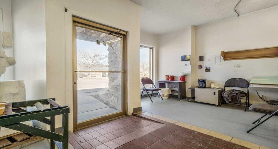 121 13 Street, Lethbridge, Alberta T1H 2R5, ,Commercial,For Sale,13,A2239947