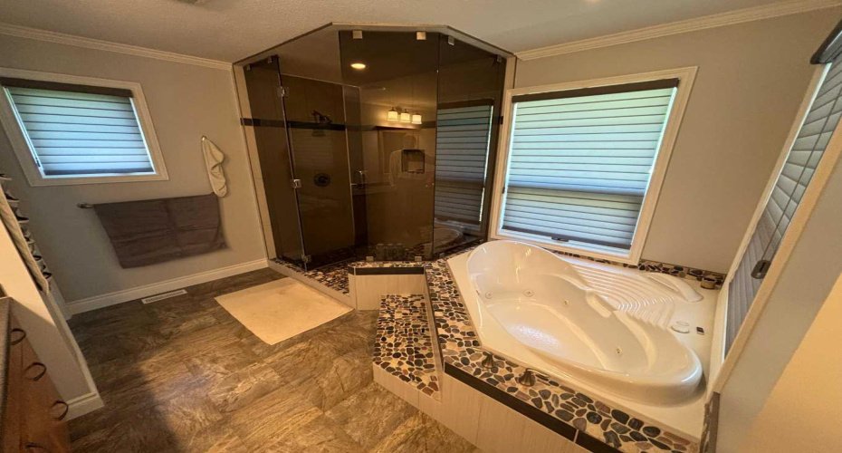 10006 88 Street, Peace River, Alberta T8S 1N8, 3 Bedrooms Bedrooms, ,4 BathroomsBathrooms,Residential,For Sale,88,A2240074