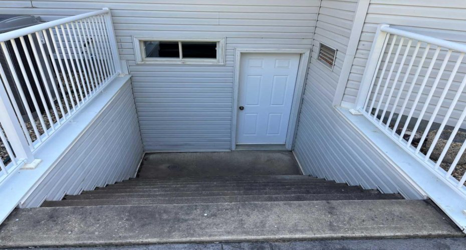 10006 88 Street, Peace River, Alberta T8S 1N8, 3 Bedrooms Bedrooms, ,4 BathroomsBathrooms,Residential,For Sale,88,A2240074