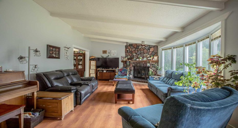 110035 Range Road 183, Rural Mackenzie County, Alberta T0H 1Z0, 6 Bedrooms Bedrooms, ,3 BathroomsBathrooms,Residential,For Sale,Range Road 183,A2229901