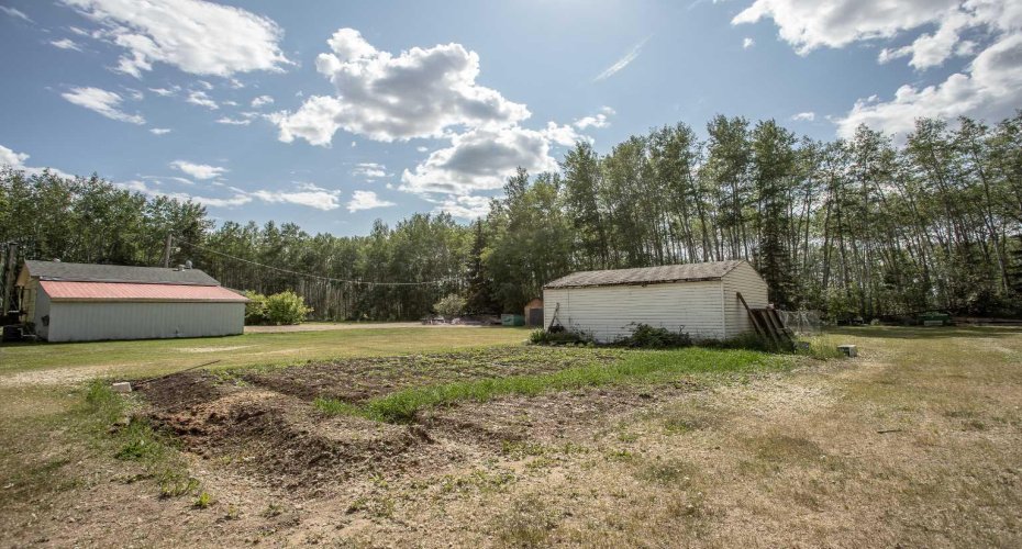 110035 Range Road 183, Rural Mackenzie County, Alberta T0H 1Z0, 6 Bedrooms Bedrooms, ,3 BathroomsBathrooms,Residential,For Sale,Range Road 183,A2229901