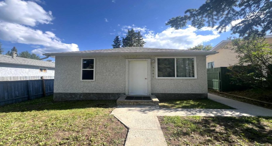 4805 17 Avenue, Edson, Alberta T7E 1G5, 2 Bedrooms Bedrooms, ,1 BathroomBathrooms,Residential,For Sale,17,A2240116