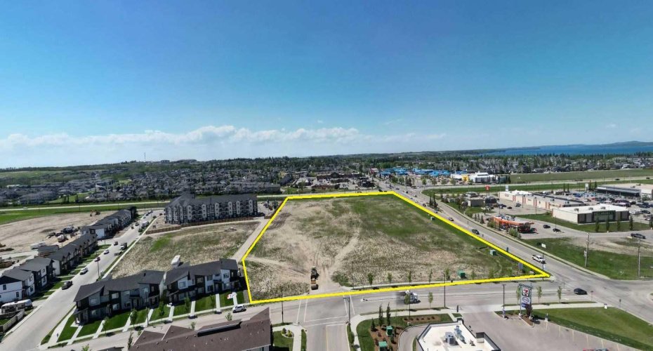 CORNER OF 47TH AVENUE HIGHWAY 20, Sylvan Lake, Alberta T4S 2J7, ,Land,For Sale,HIGHWAY 20,A2241241