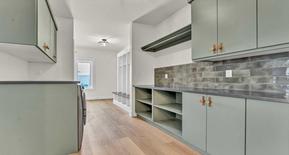 Butlers Pantry/Laundry