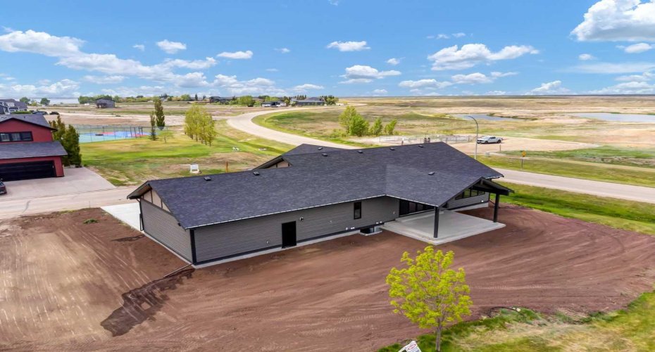 25 Blue Heron Bay, Lake Newell Resort, Alberta T1R 0X5, 6 Bedrooms Bedrooms, ,3 BathroomsBathrooms,Residential,For Sale,Blue Heron,A2240378