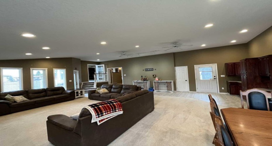 3930 Harmony Place, Taber, Alberta T1G 1A2, 5 Bedrooms Bedrooms, ,4 BathroomsBathrooms,Residential,For Sale,Harmony Place,A2240625