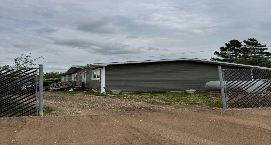2201 14th Ave, Wainwright, Alberta T0B4P0, ,Land,For Sale,14th Ave,A2242344
