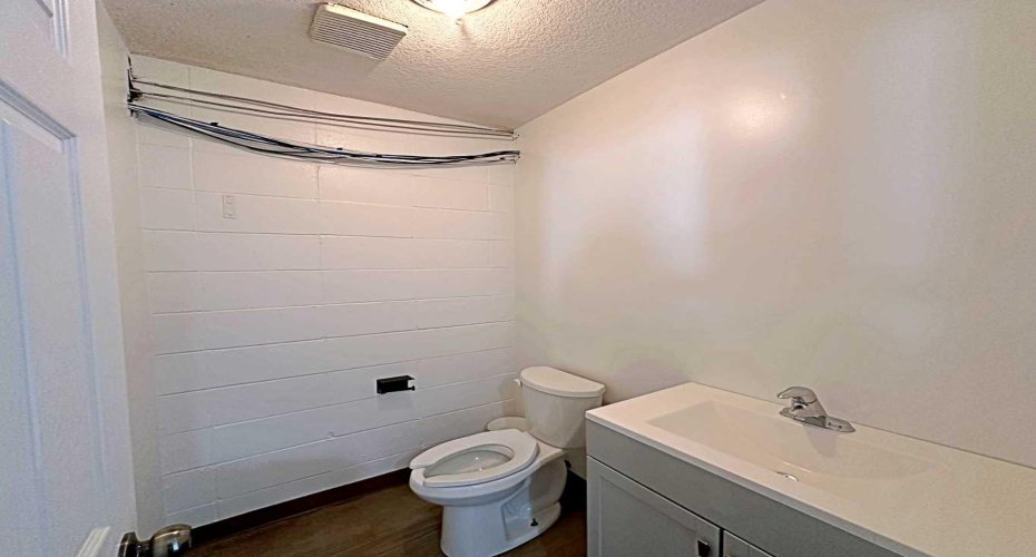 8127 Fraser Avenue, Fort McMurray, Alberta T9H 1W5, ,Commercial,For Lease,Fraser,A2111564