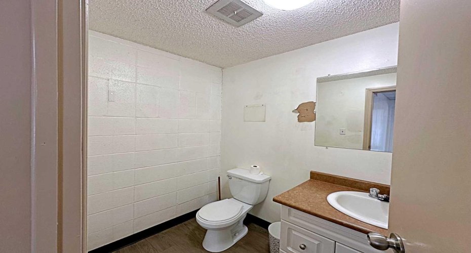 8127 Fraser Avenue, Fort McMurray, Alberta T9H 1W5, ,Commercial,For Lease,Fraser,A2111564