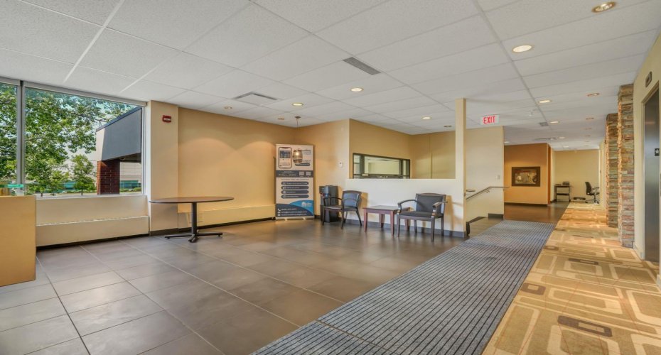 2711 39 Avenue, Calgary, Alberta T1Y 4T8, ,Commercial,For Lease,39,A2243025