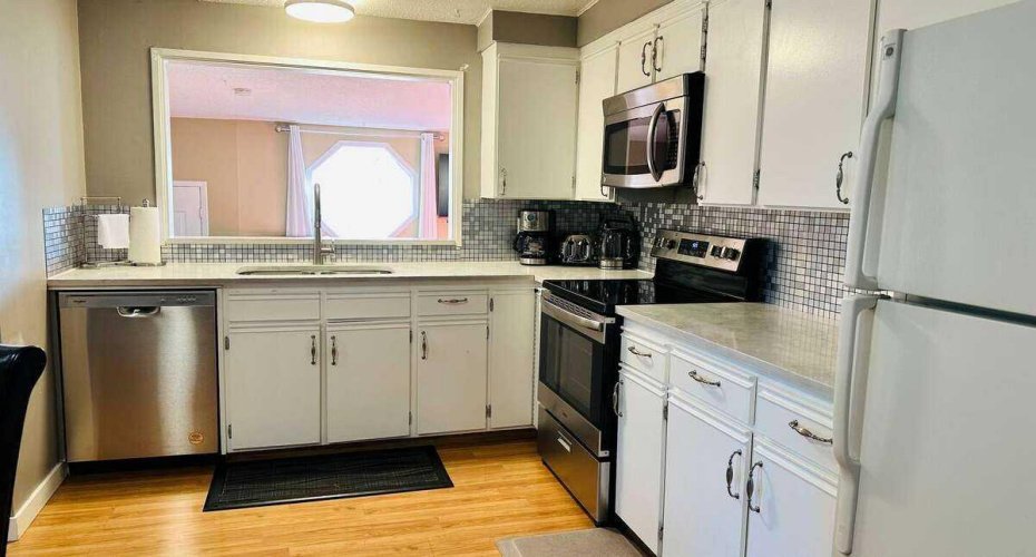 27 Penworth Place, Calgary, Alberta T2A 4G4, 4 Bedrooms Bedrooms, ,3 BathroomsBathrooms,Residential,For Sale,Penworth,A2243062