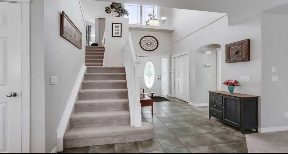 249 West Lakeview Place, Chestermere, Alberta T1X1K4, 3 Bedrooms Bedrooms, ,4 BathroomsBathrooms,Residential,For Sale,West Lakeview,A2242219