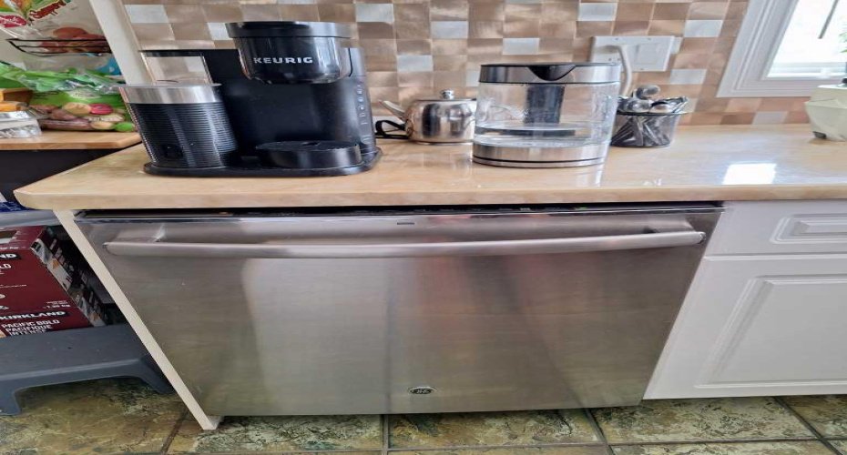 249 West Lakeview Place, Chestermere, Alberta T1X1K4, 3 Bedrooms Bedrooms, ,4 BathroomsBathrooms,Residential,For Sale,West Lakeview,A2242219