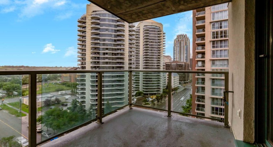 1111 6 Avenue, Calgary, Alberta T2P 5M5, 2 Bedrooms Bedrooms, ,1 BathroomBathrooms,Residential,For Sale,6,A2241988