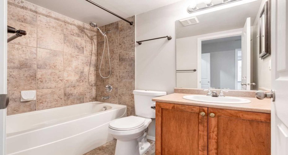 1111 6 Avenue, Calgary, Alberta T2P 5M5, 2 Bedrooms Bedrooms, ,1 BathroomBathrooms,Residential,For Sale,6,A2241988