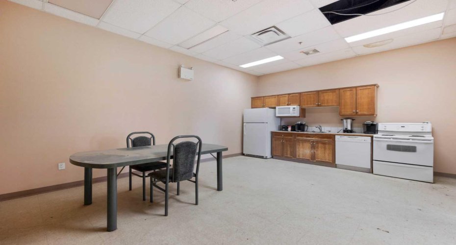 105 Oak Court, Anzac, Alberta T0P 1J0, ,Commercial,For Sale,Oak,A2239729