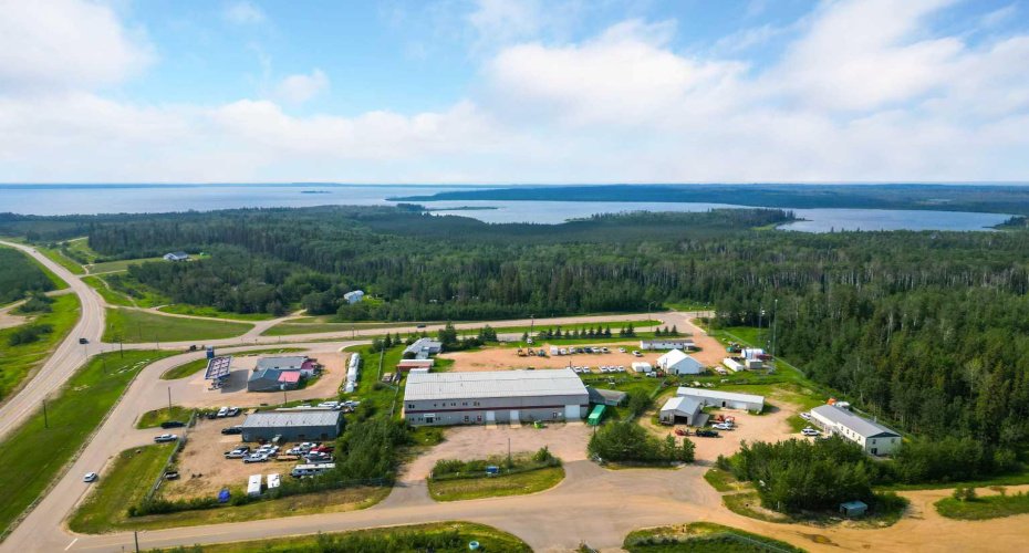 105 Oak Court, Anzac, Alberta T0P 1J0, ,Commercial,For Sale,Oak,A2239729