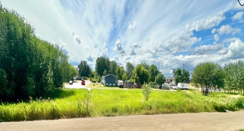 9825 99 Avenue, Lac La Biche, Alberta T0A 2C0, ,Land,For Sale,99,A2243545