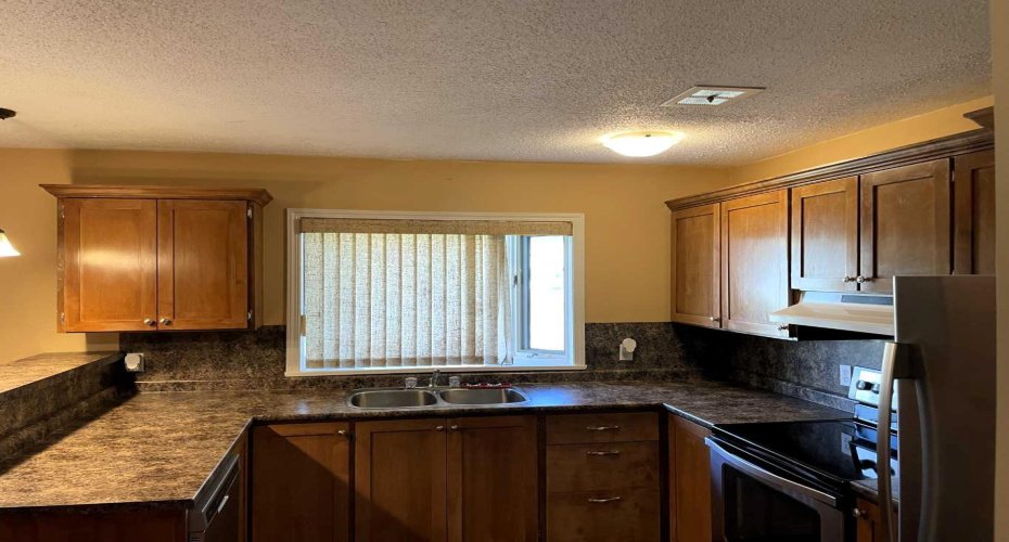 10409 115 Street, Fairview, Alberta T0H 1L0, 4 Bedrooms Bedrooms, ,2 BathroomsBathrooms,Residential,For Sale,115,A2243654