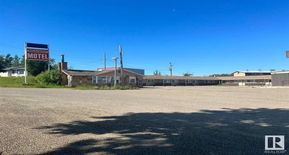 504 & 506 Main Street, Manning, Alberta T0H 2M0, ,Commercial,For Sale,Main,A2243804
