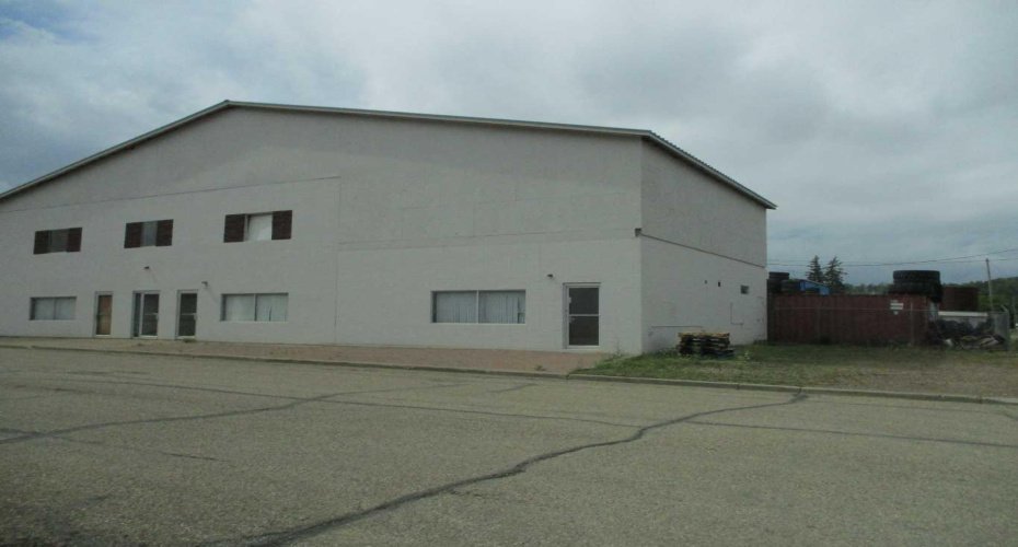 404 1st Street, Manning, Alberta T0H 2M0, ,Commercial,For Sale,Ok Tire,1st Street,A2243850