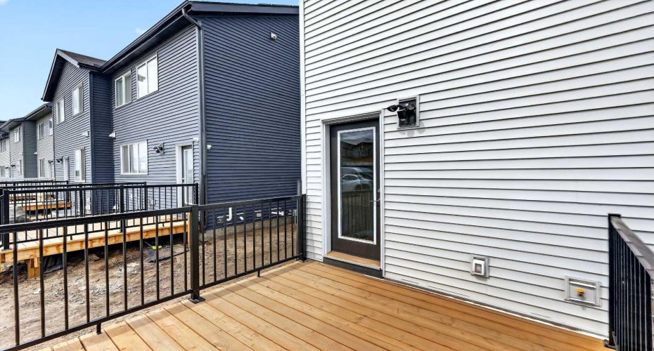 7055 Rangeview Avenue, Calgary, Alberta T3S 0R1, 3 Bedrooms Bedrooms, ,3 BathroomsBathrooms,Residential,For Sale,Rangeview,A2243655