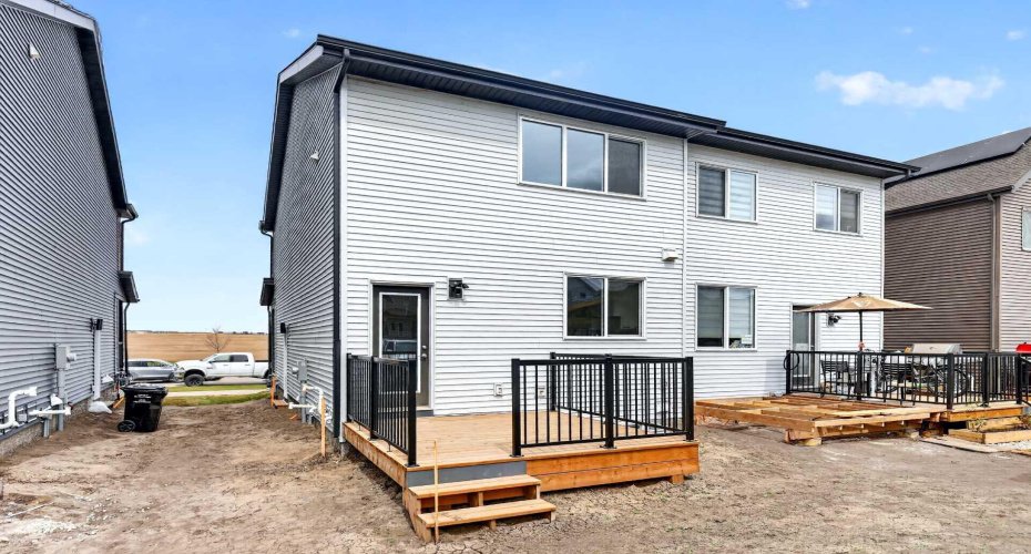 7055 Rangeview Avenue, Calgary, Alberta T3S 0R1, 3 Bedrooms Bedrooms, ,3 BathroomsBathrooms,Residential,For Sale,Rangeview,A2243655