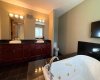 Primary 5 pc. ensuite