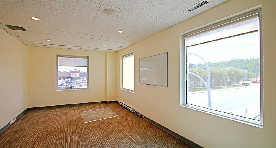 9816 Hardin Street, Fort McMurray, Alberta T9H 4K3, ,Commercial,For Lease,Hardin Street Building,Hardin,A2245272
