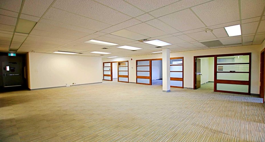 9816 Hardin Street, Fort McMurray, Alberta T9H 4K3, ,Commercial,For Lease,Hardin Street Building,Hardin,A2245272
