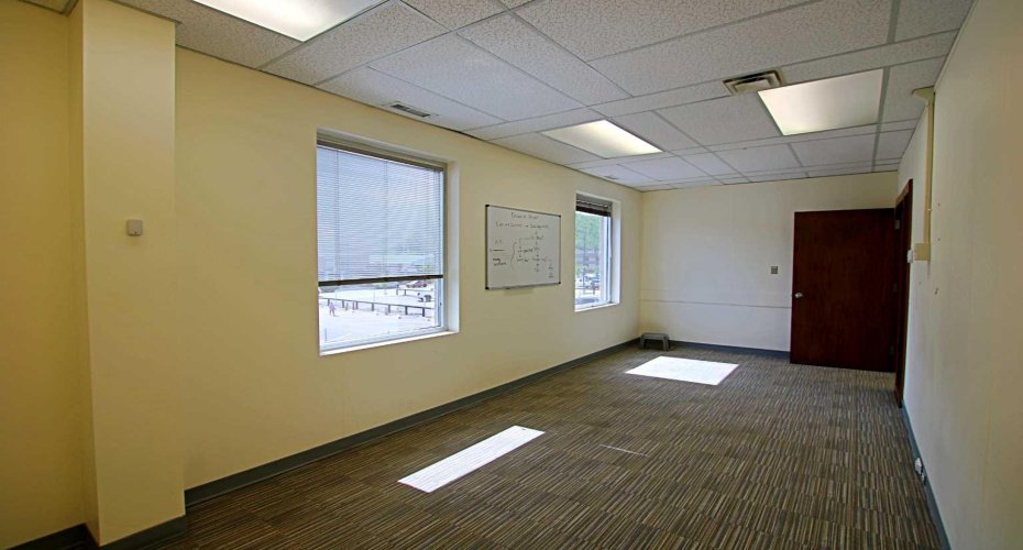 9816 Hardin Street, Fort McMurray, Alberta T9H 4K3, ,Commercial,For Lease,Hardin Street Building,Hardin,A2245272