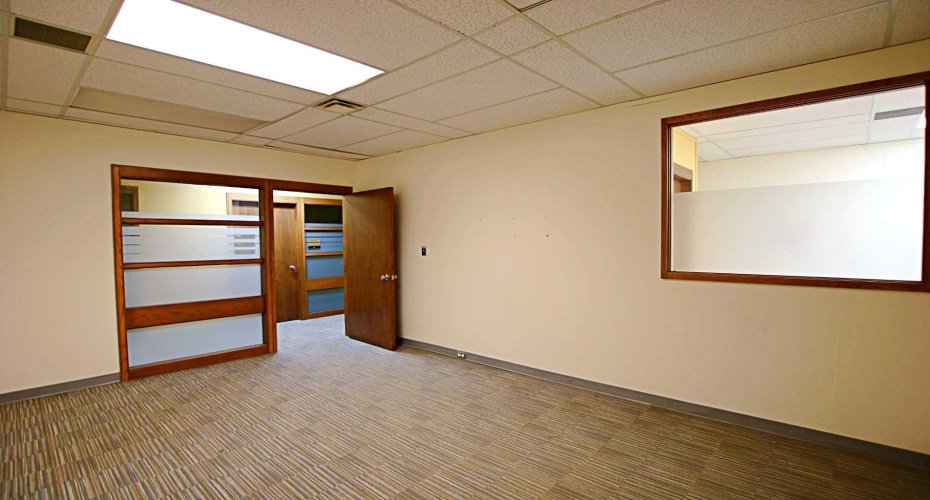 9816 Hardin Street, Fort McMurray, Alberta T9H 4K3, ,Commercial,For Lease,Hardin Street Building,Hardin,A2245272