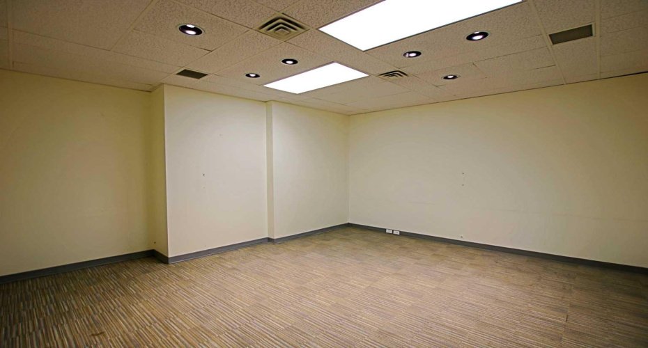 9816 Hardin Street, Fort McMurray, Alberta T9H 4K3, ,Commercial,For Lease,Hardin Street Building,Hardin,A2245272