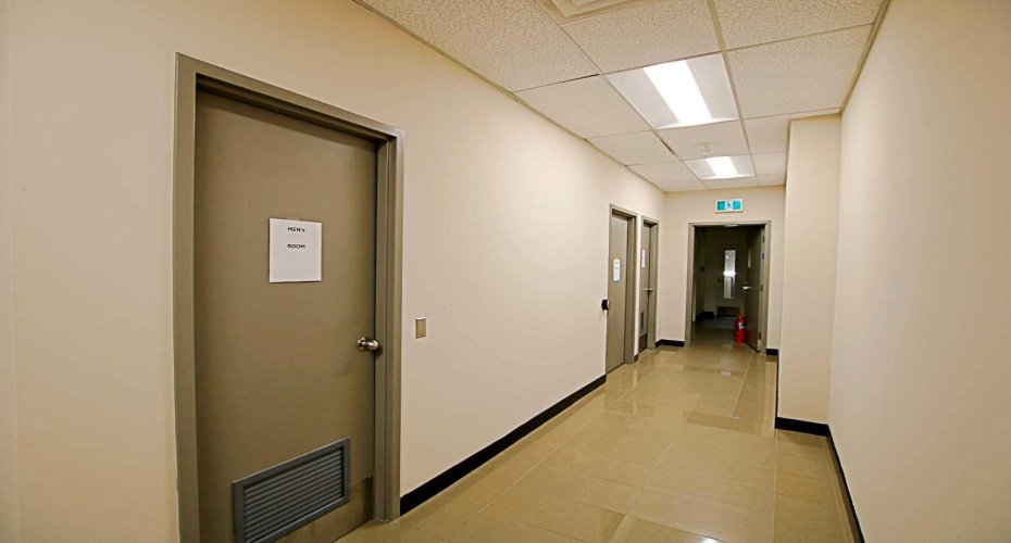 9816 Hardin Street, Fort McMurray, Alberta T9H 4K3, ,Commercial,For Lease,Hardin Street Building,Hardin,A2245278