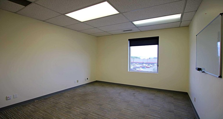 9816 Hardin Street, Fort McMurray, Alberta T9H 4K3, ,Commercial,For Lease,Hardin Street Building,Hardin,A2245278