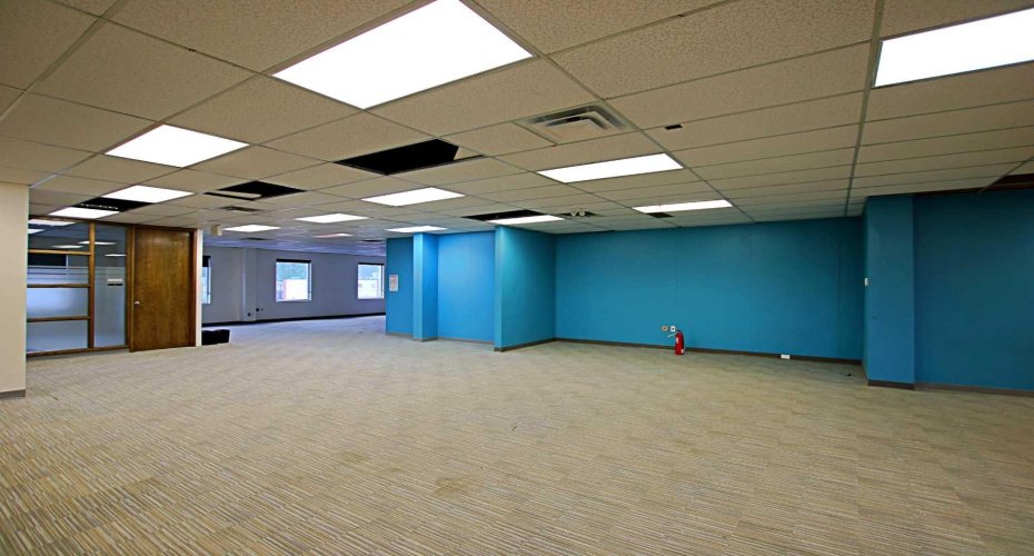 9816 Hardin Street, Fort McMurray, Alberta T9H 4K3, ,Commercial,For Lease,Hardin Street Building,Hardin,A2245278