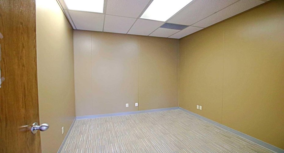 9816 Hardin Street, Fort McMurray, Alberta T9H 4K3, ,Commercial,For Lease,Hardin Street Building,Hardin,A2245278