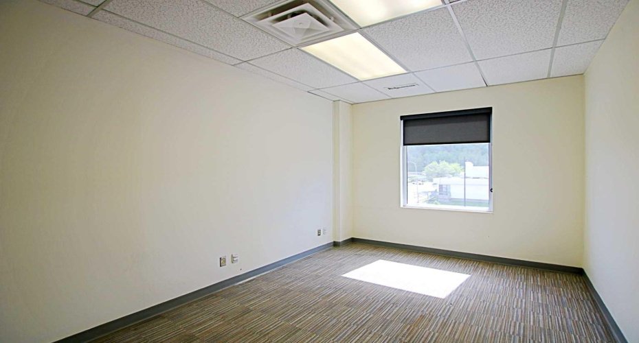 9816 Hardin Street, Fort McMurray, Alberta T9H 4K3, ,Commercial,For Lease,Hardin Street Building,Hardin,A2245278