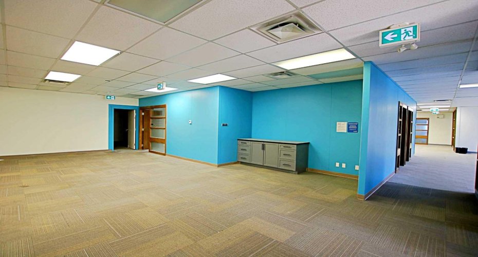 9816 Hardin Street, Fort McMurray, Alberta T9H 4K3, ,Commercial,For Lease,Hardin Street Building,Hardin,A2245278
