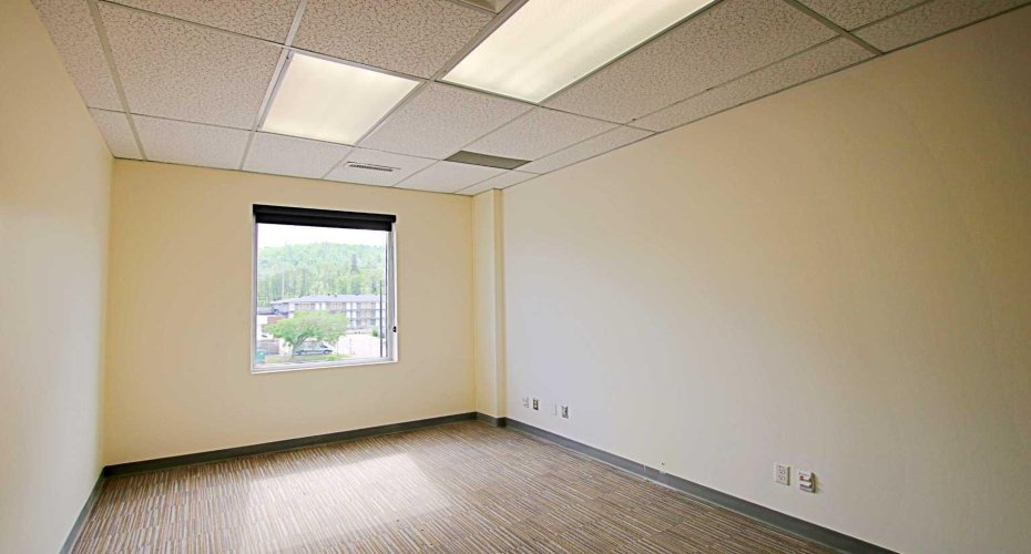 9816 Hardin Street, Fort McMurray, Alberta T9H 4K3, ,Commercial,For Lease,Hardin Street Building,Hardin,A2245278