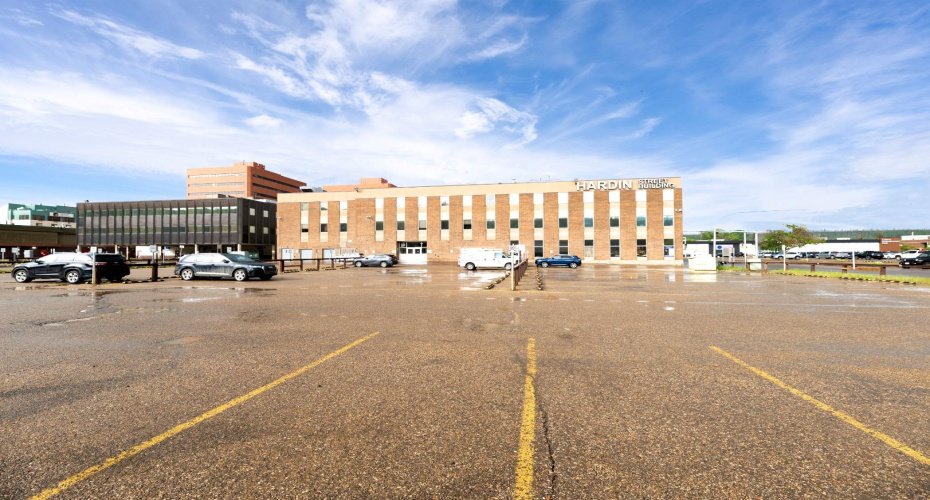 9816 Hardin Street, Fort McMurray, Alberta T9H 4K3, ,Commercial,For Lease,Hardin Street Building,Hardin,A2245278