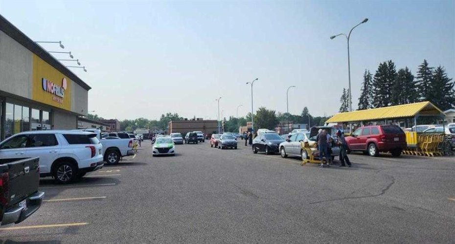 425 13 Street, Lethbridge, Alberta T1H 2S3, ,Commercial,For Lease,13,A2245413