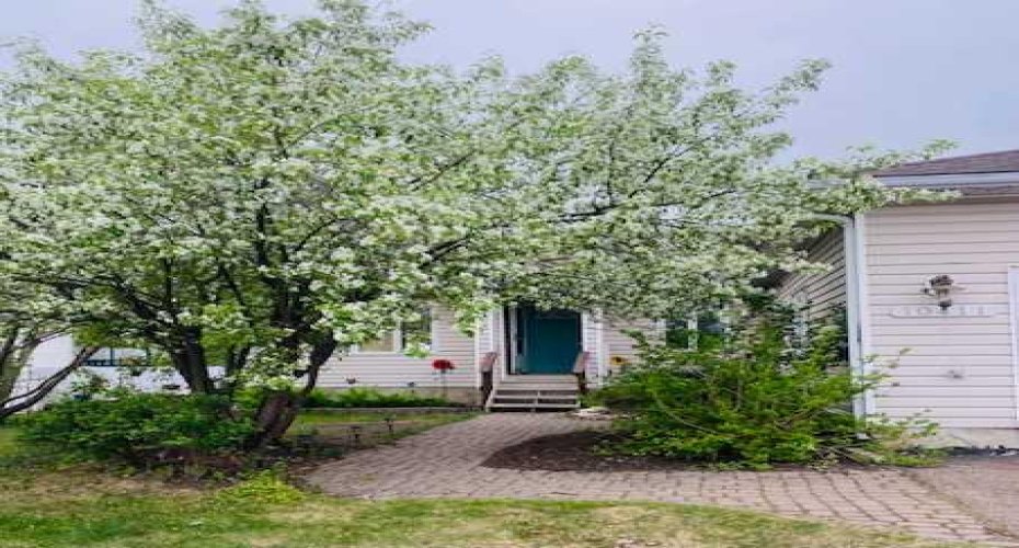 10411 109 Avenue, High Level, Alberta T0H 1Z0, 4 Bedrooms Bedrooms, ,3 BathroomsBathrooms,Residential,For Sale,109,A2245338
